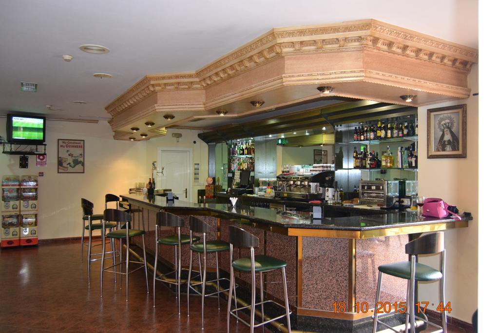 Hotel Poniente Moraleda De Zafayona Buitenkant foto
