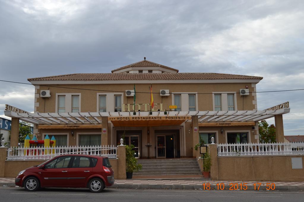 Hotel Poniente Moraleda De Zafayona Buitenkant foto