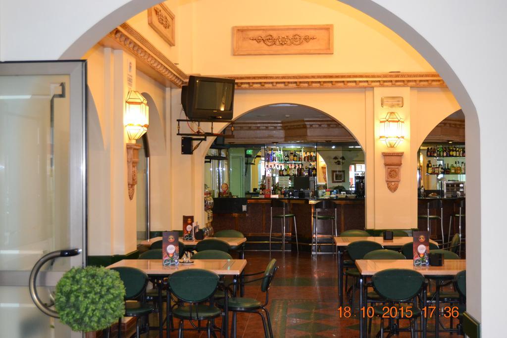 Hotel Poniente Moraleda De Zafayona Buitenkant foto