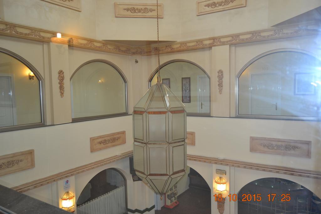 Hotel Poniente Moraleda De Zafayona Buitenkant foto