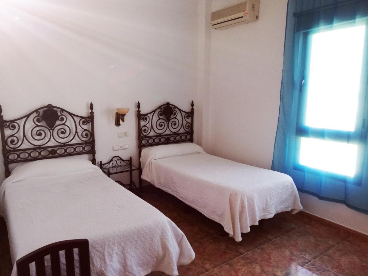 Hotel Poniente Moraleda De Zafayona Buitenkant foto